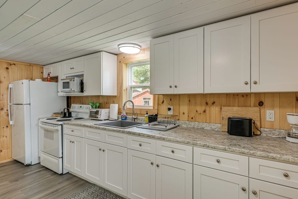 House (2 Bedrooms) | Interior