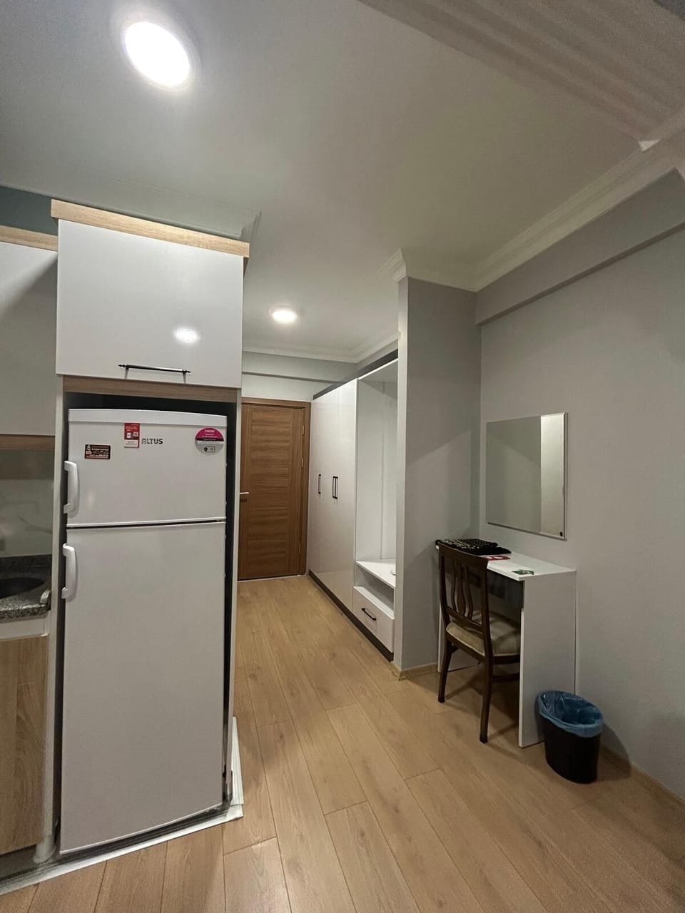 Full-size fridge, electric kettle