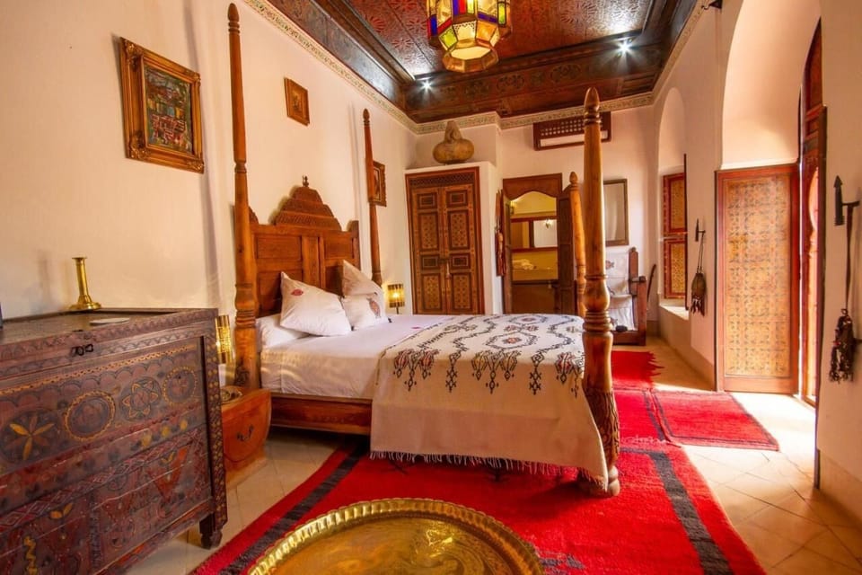 Suite CAID | Free WiFi