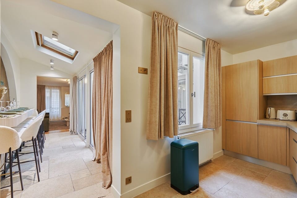 Apartment | Dining