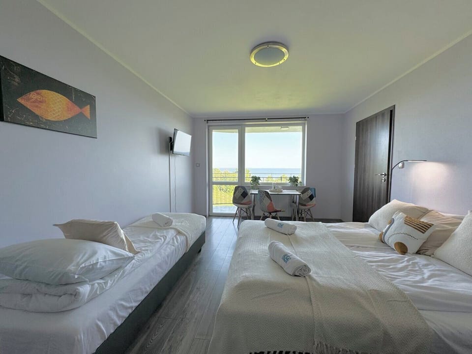 Basic Triple Room, Balcony, Bay View | Free WiFi