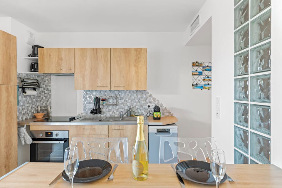 Comfort Studio | Private kitchen | Espresso maker, coffee/tea maker, electric kettle, toaster