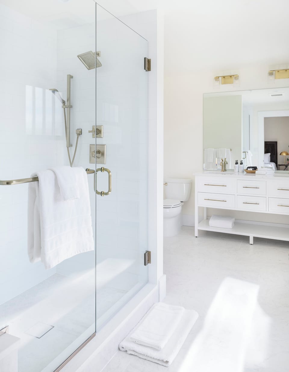 Luxury Double Room, 1 King Bed, Mountain View | Bathroom | Hair dryer, bathrobes, towels, soap