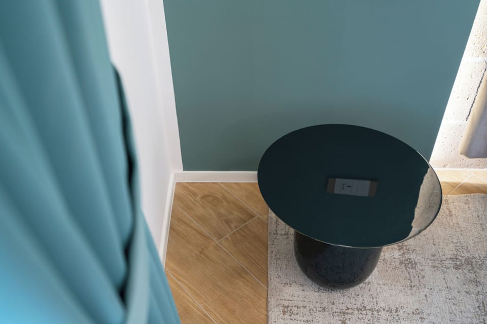 Luxury Townhome, 1 Queen Bed | 1 bedroom, desk, laptop workspace, free WiFi