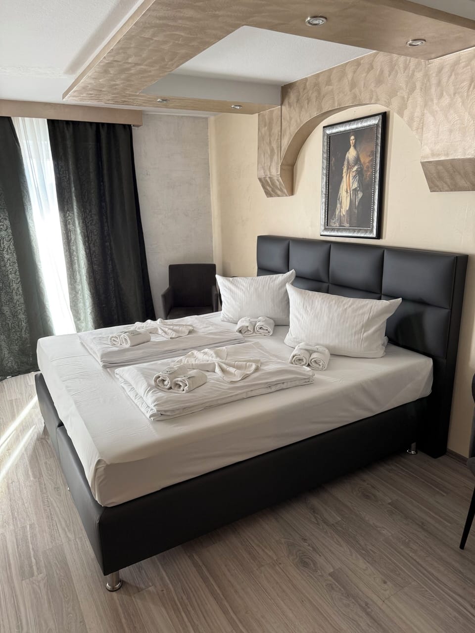 Junior Double Room | Free WiFi
