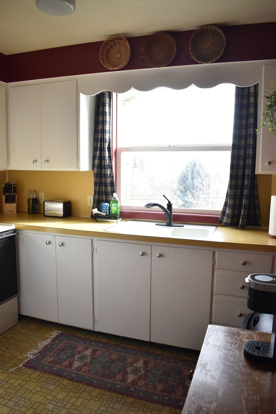 South Counter