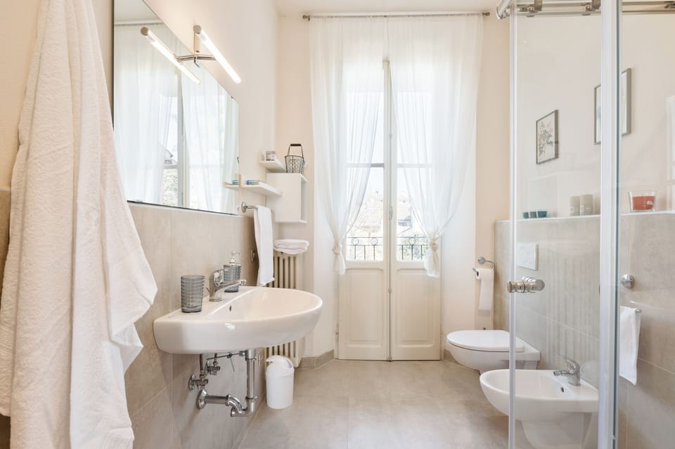 Comfort Apartment, Balcony, Garden View | Minibar, individually furnished, desk, blackout drapes