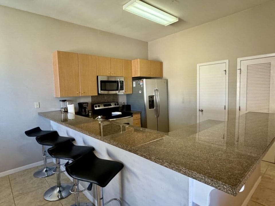 Breakfast Bar