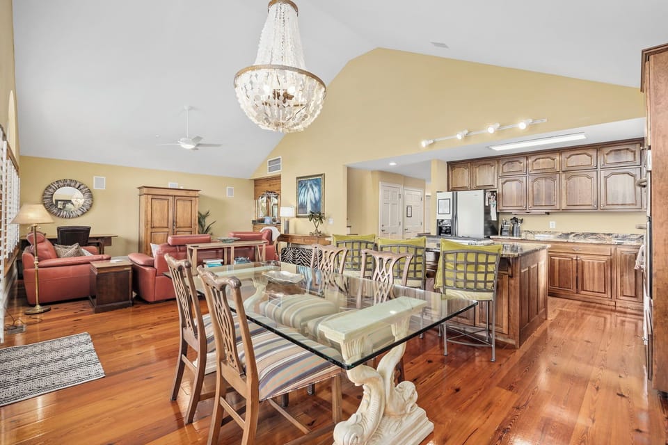Spacious dining area with seating for 12, perfect for shared meals and gathering