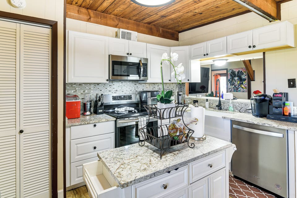 Kitchen | Refrigerator | 2nd Floor