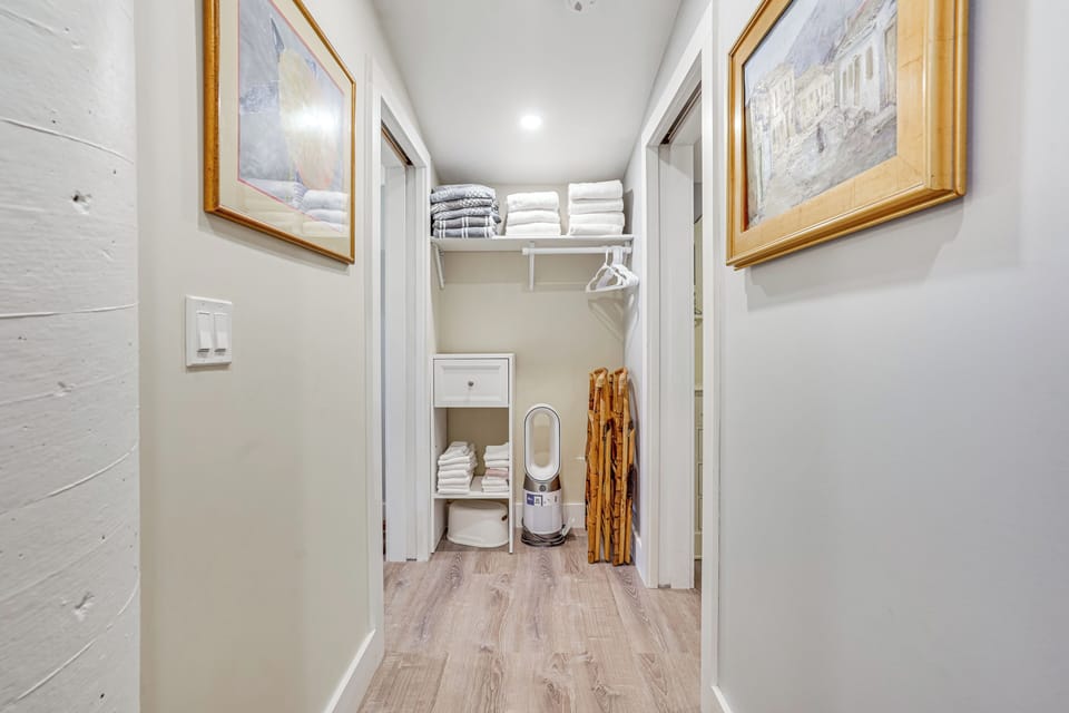 Hallway | Storage