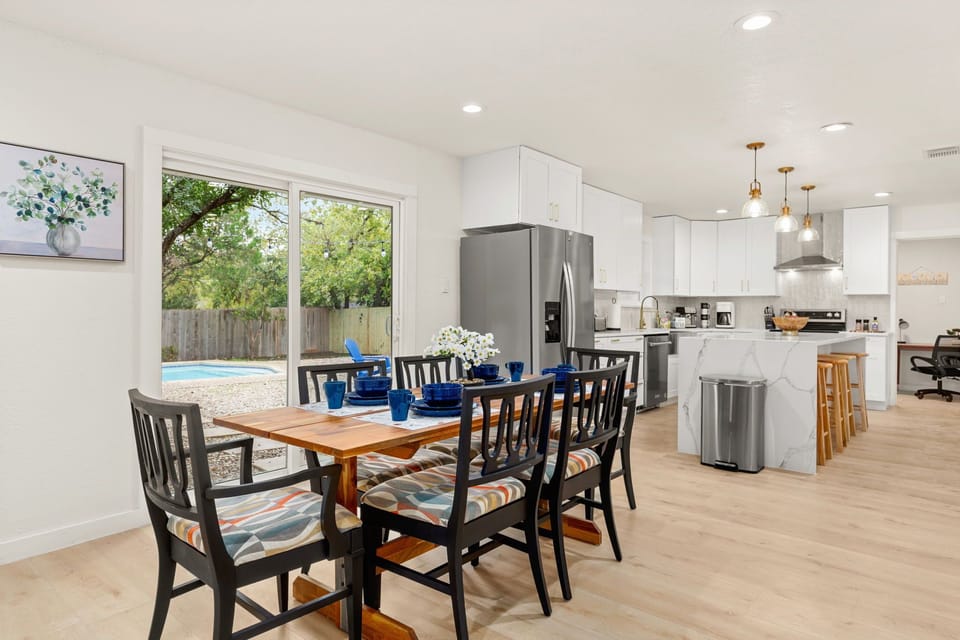 Comfortable dinning chairs