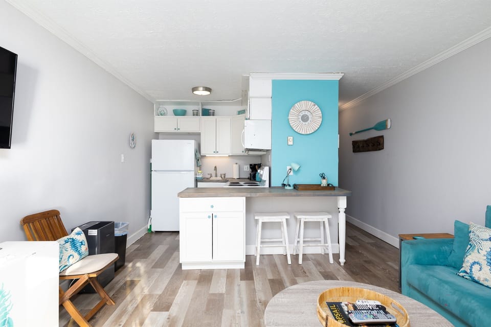 Kitchen and dining area