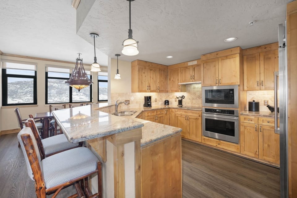 Indoors, Kitchen, Kitchen Island, Microwave, Oven
