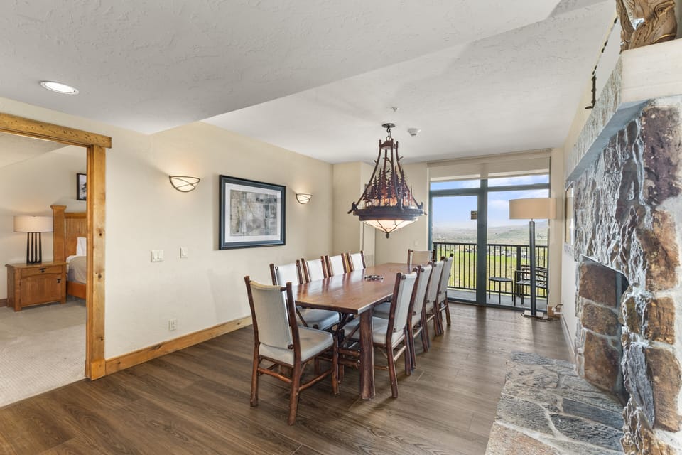 Dining Room, Dining Table, Furniture, Indoors, Table