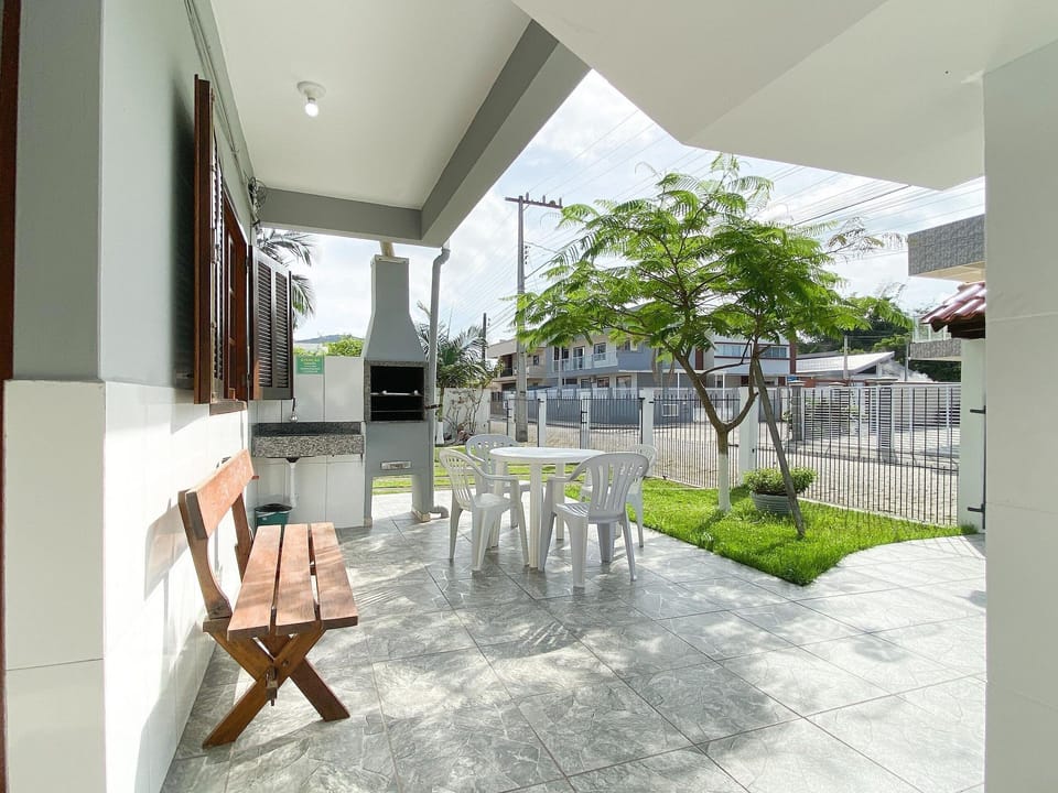BBQ facilities,Balcony / Terrace