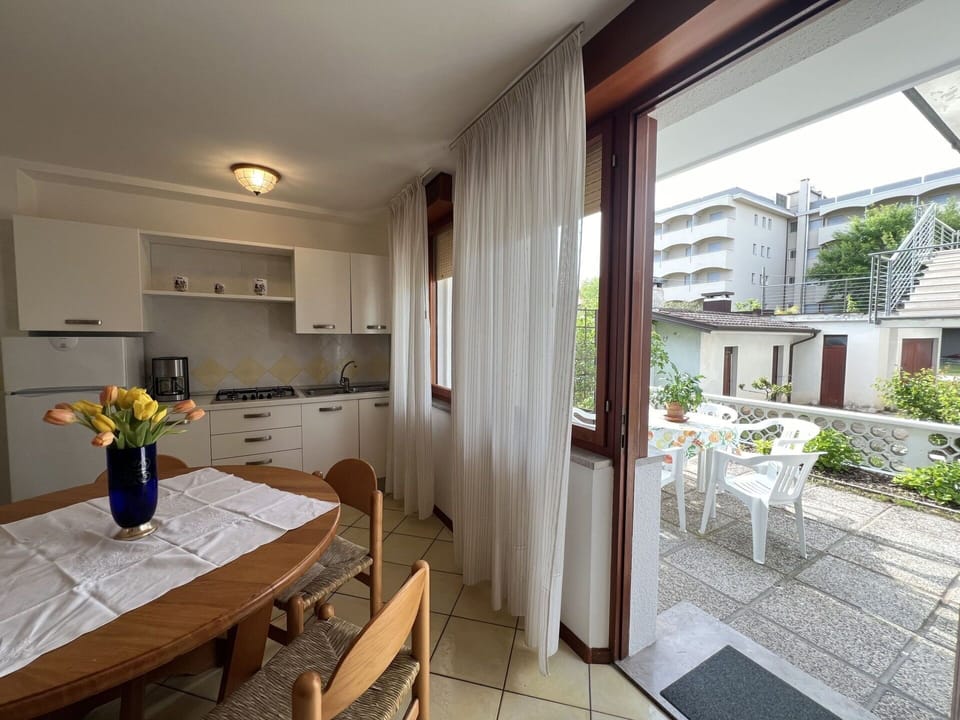 Apartment, Shade, Chair, Houseplant, Design, Balcony, Kitchen & Dining Room Table