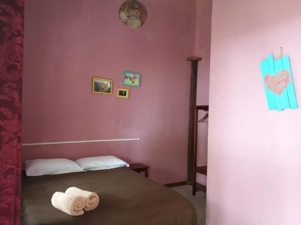 Standard Double Room | WiFi (free), bed sheets