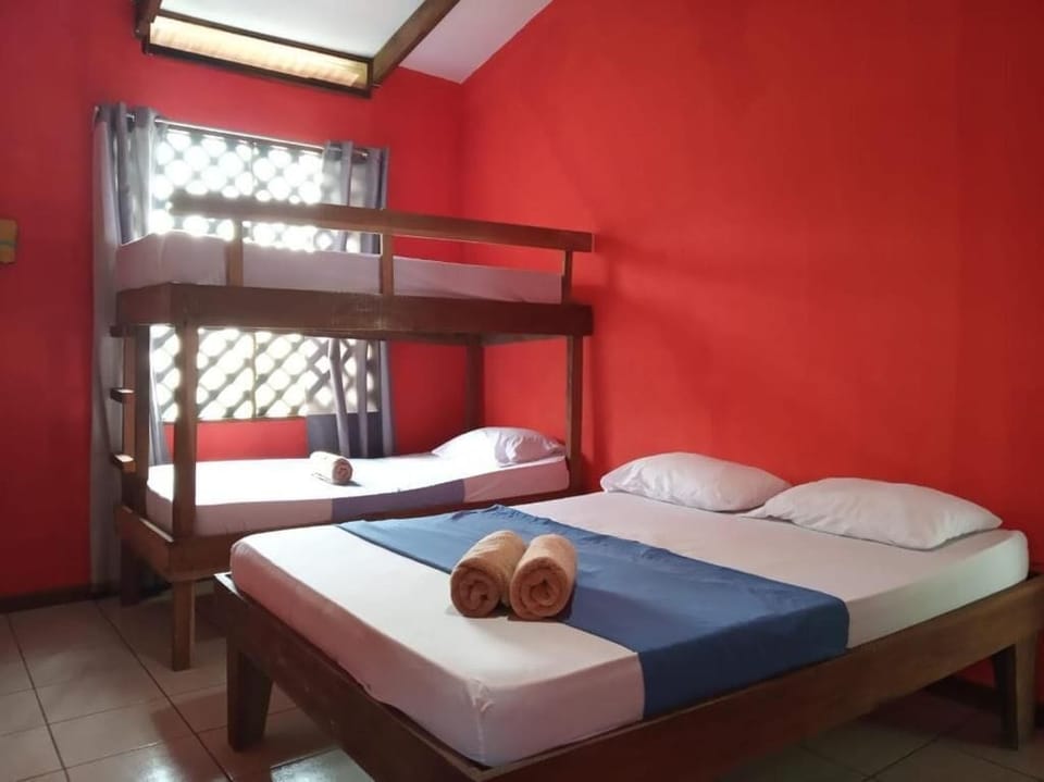 Family Room | WiFi (free), bed sheets