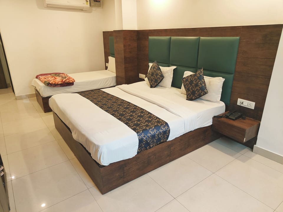 Deluxe Double Room, City View | Egyptian cotton sheets, premium bedding, down comforters, pillowtop beds