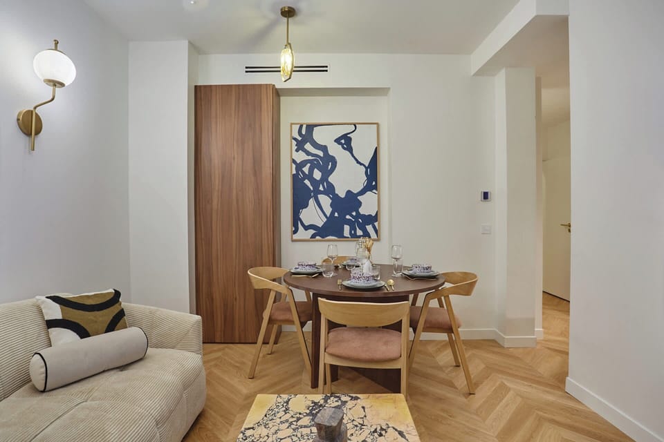 Apartment | Dining