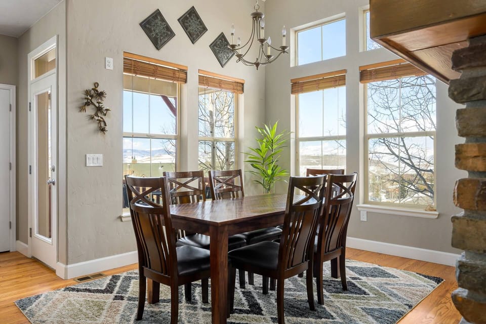 Timber Court is in the mountain town of Granby, a winter sports wonderland!