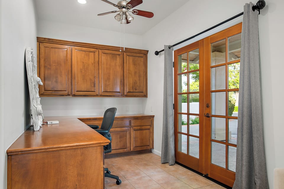 Convenient office space.