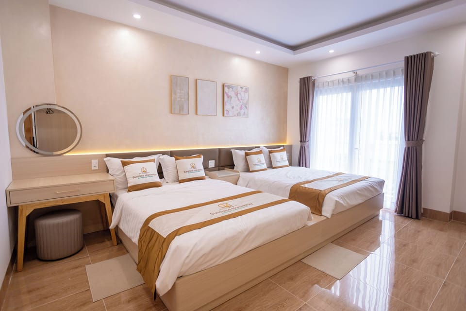 Standard Twin Room, Balcony, City View | Soundproofing, WiFi (free)