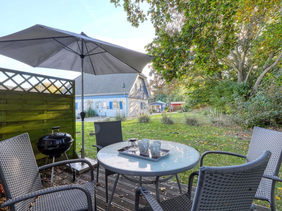 Table, Plant, Furniture, Property, Chair, Sky, Outdoor Table, Tree, Outdoor Furniture, Shade