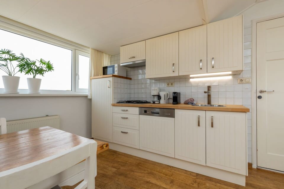 Apartment | Private kitchen | Highchair