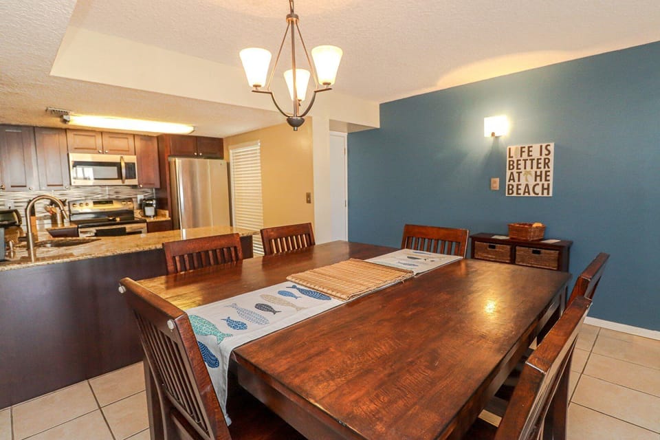 St. Augustine Beach Rentals Dining Room