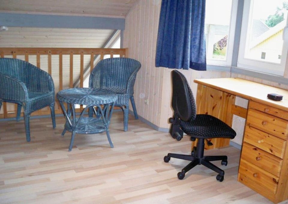 House | 3 bedrooms, individually furnished