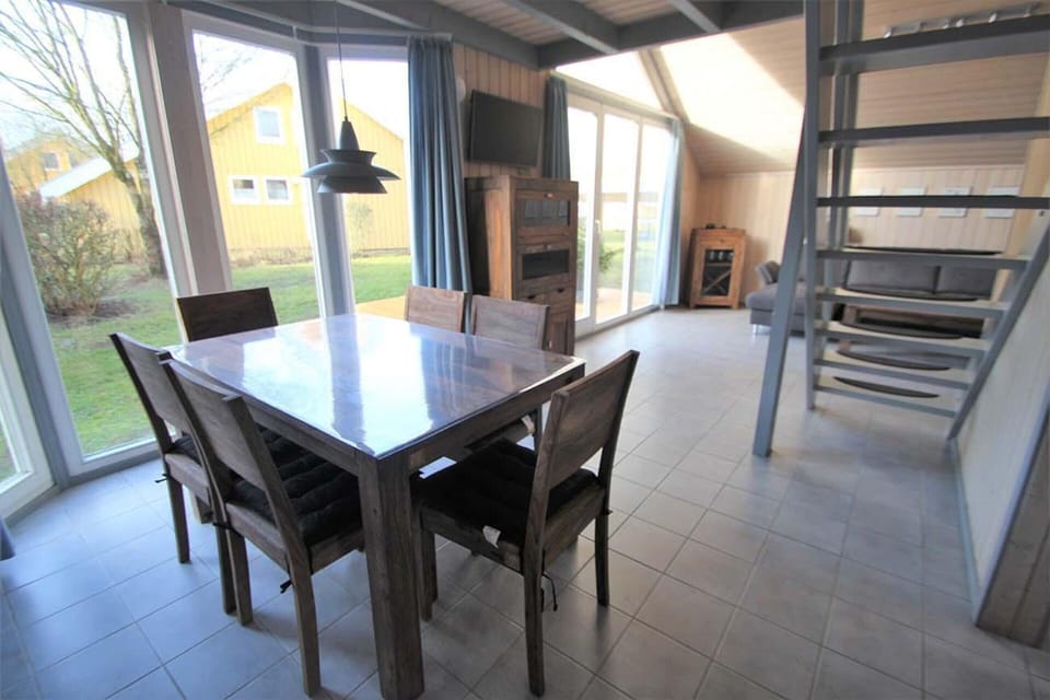 House | Dining