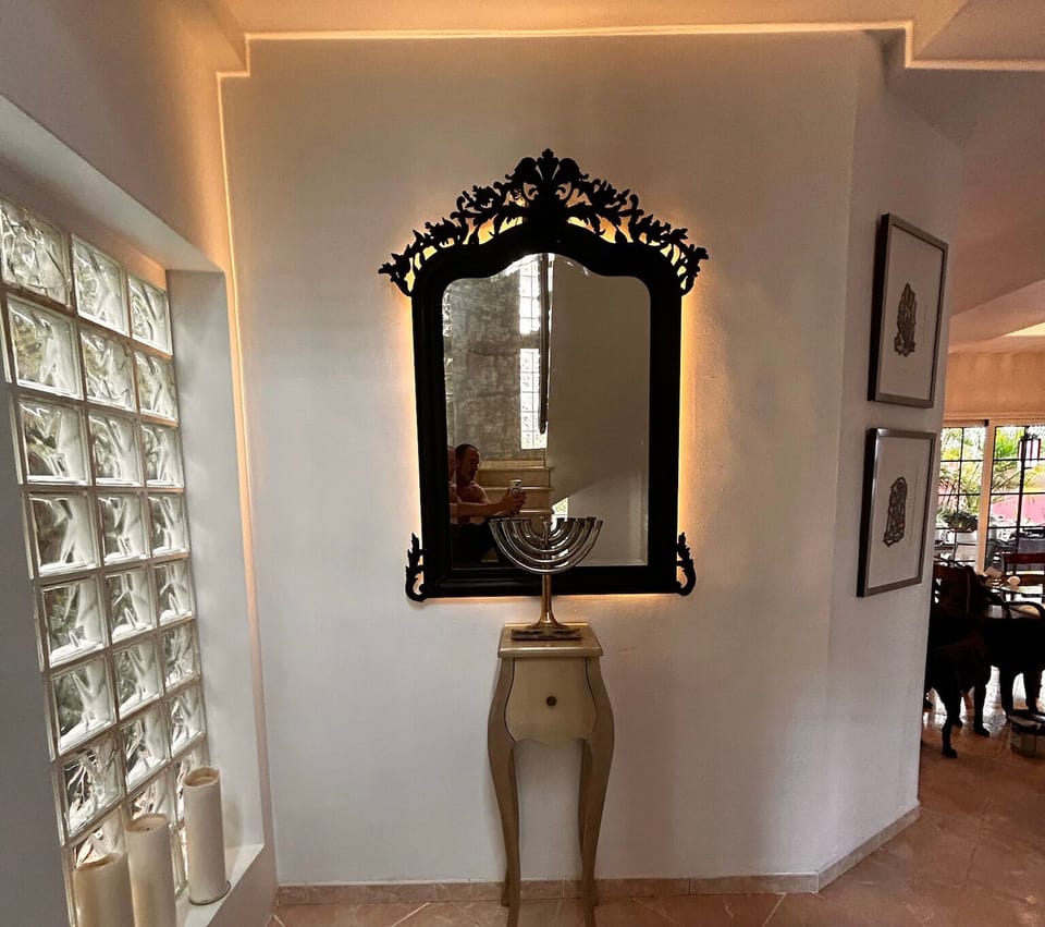 Mirror backlite
