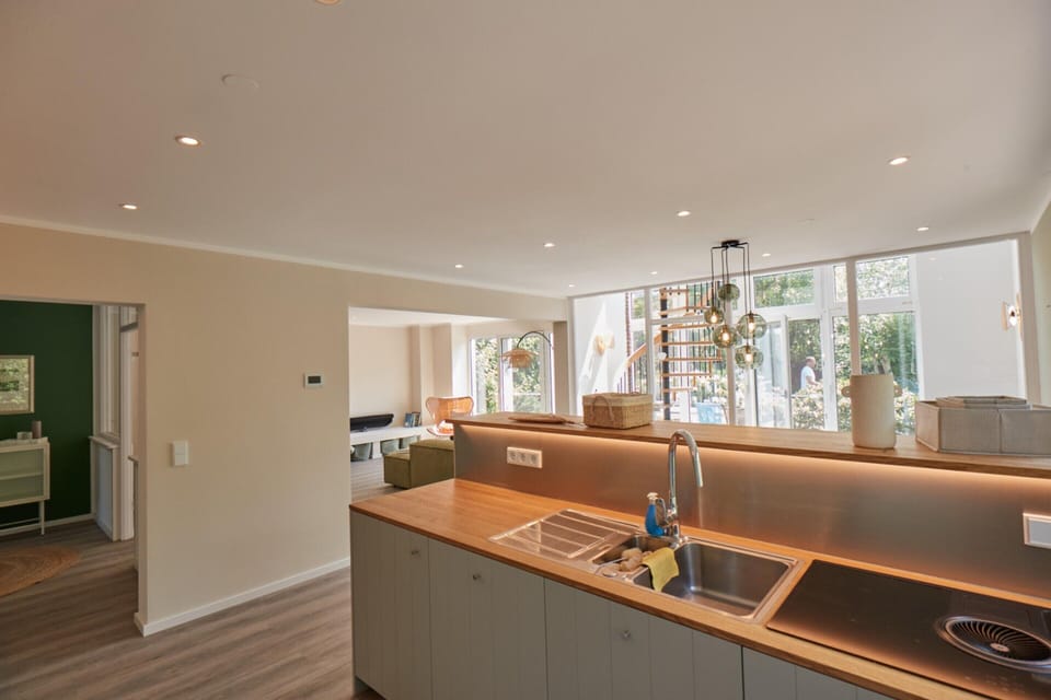 House | Private kitchen | Cookware/dishes/utensils