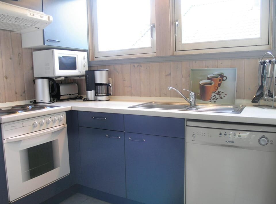 House | Private kitchen | Highchair