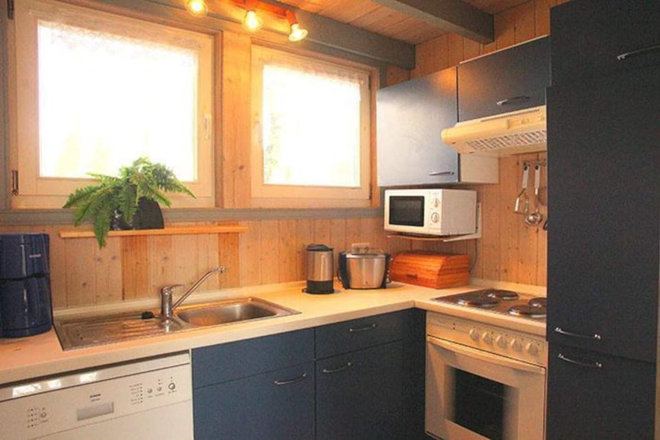 House | Private kitchen | Highchair