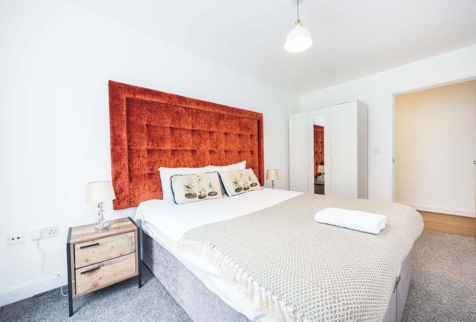 Superior Apartment, City View | 3 bedrooms, iron/ironing board, free WiFi