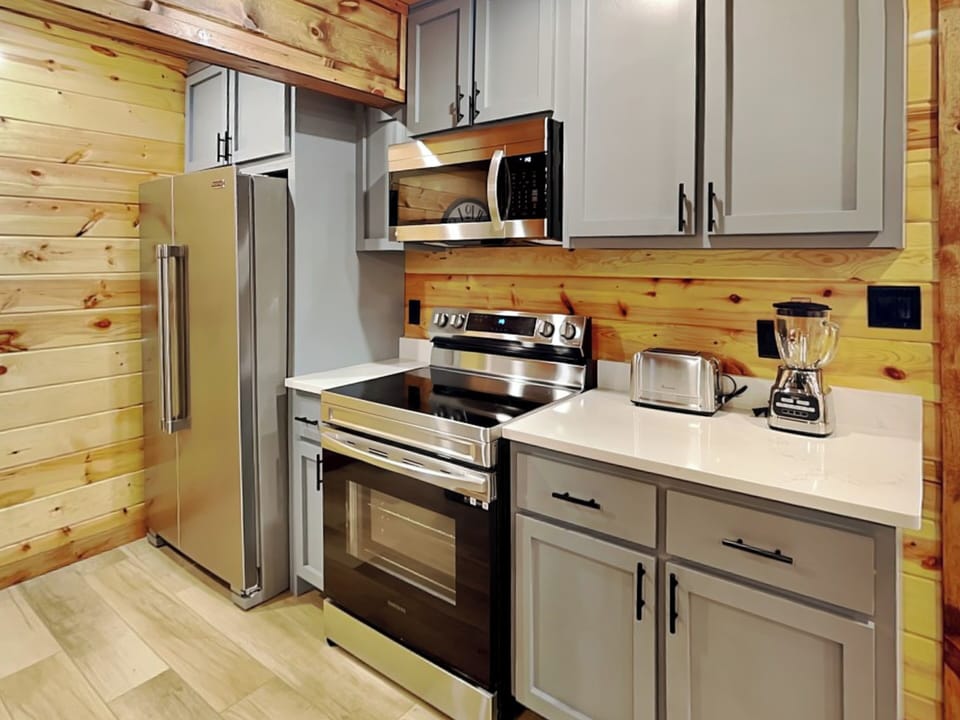 Full Kitchen