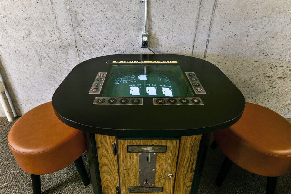 3 player Blackjack against the house