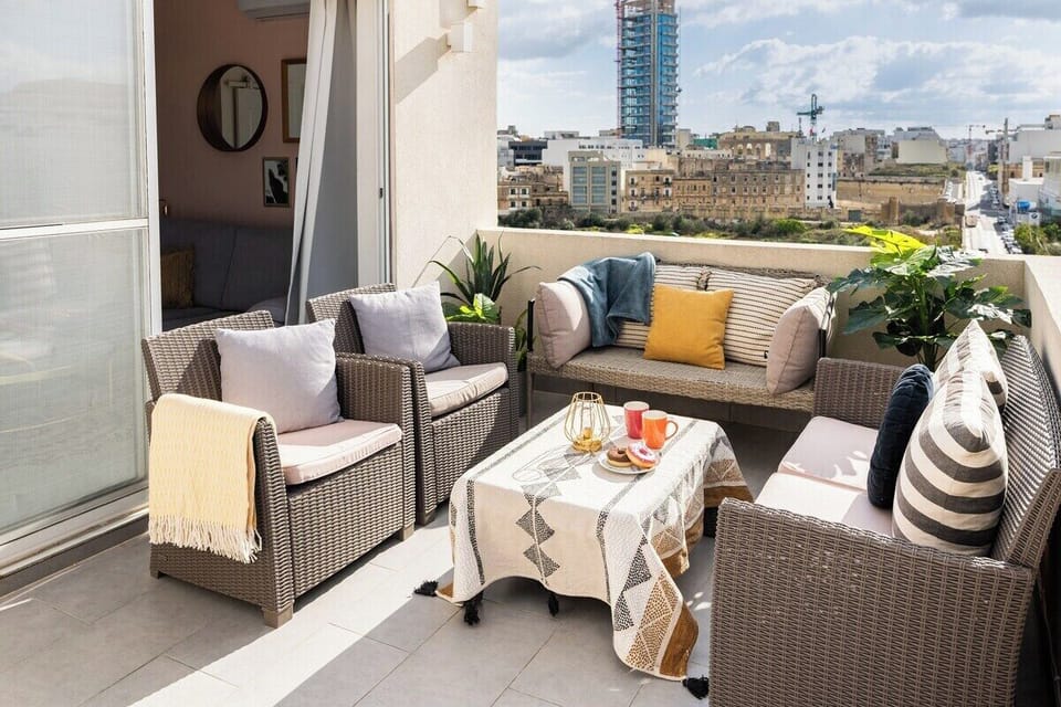 Terrace (2)