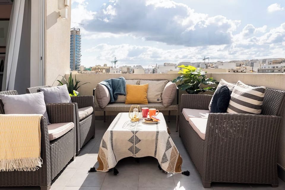 Terrace (1)