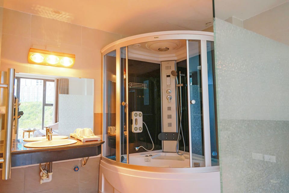 Royal Double Room, Bathtub, Mountain View | Bathroom | Designer toiletries, hair dryer, slippers, bidet