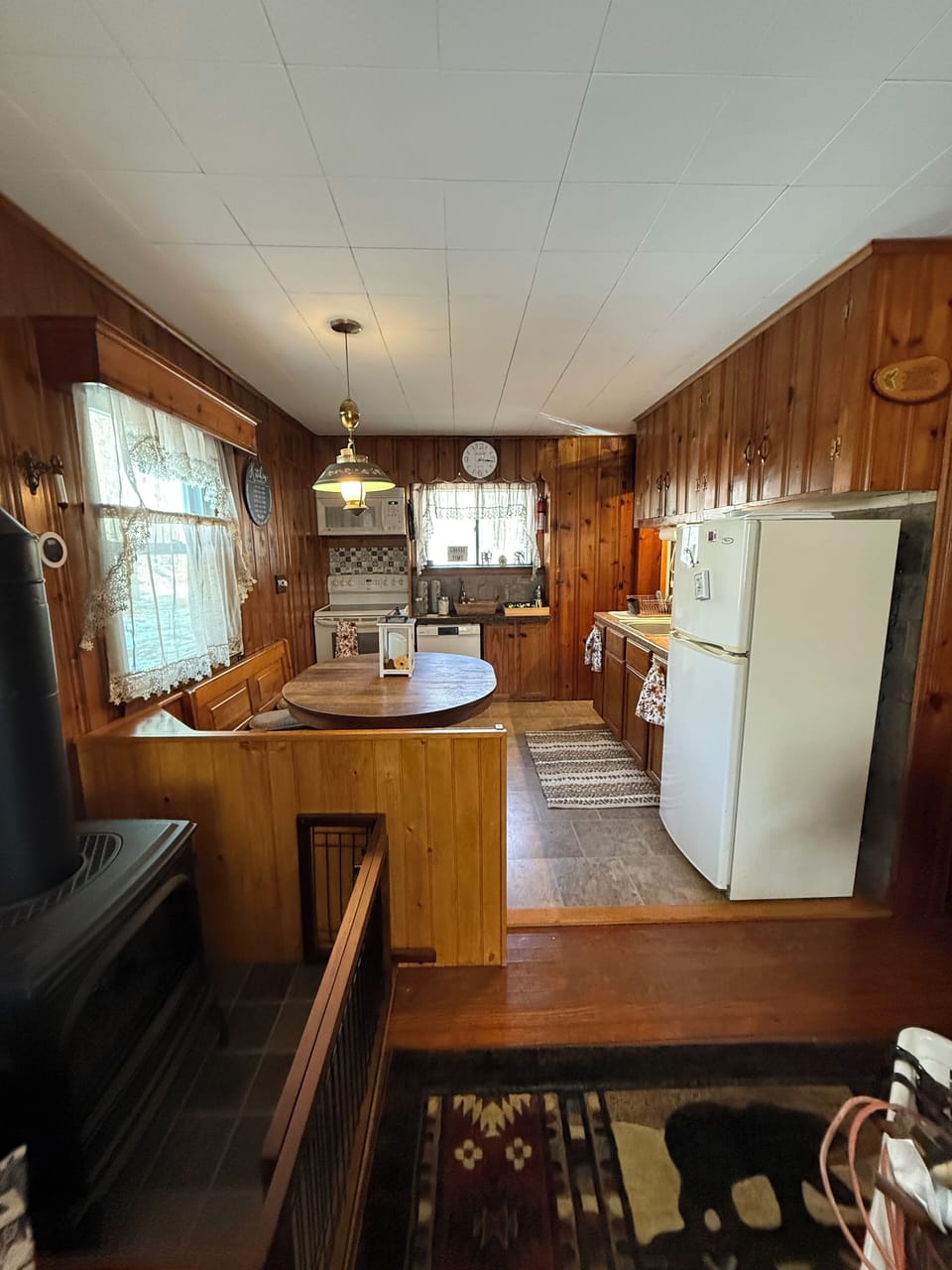 Cozy fully equipped kitchen