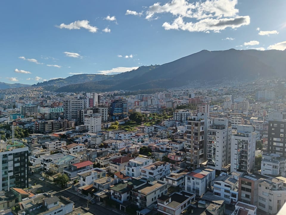Vista hacia las montañas y sur de la ciudad
