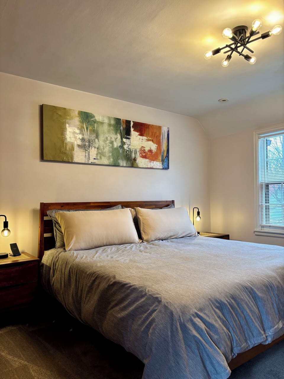 Minneapolis - Upper W Bedroom