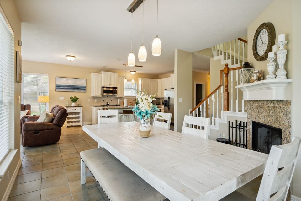 Dining Room, Dining Table, Furniture, Indoors, Table