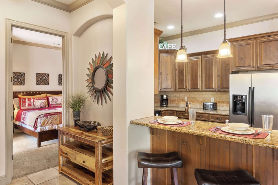 Kitchen bar counter with seating for 2