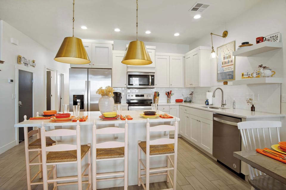 Kitchen bar counter with seating for 3