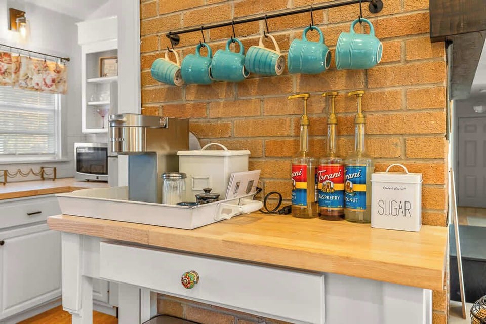 Fully furnished and equipped kitchen
